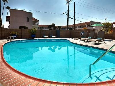 Western 3* Pasadena